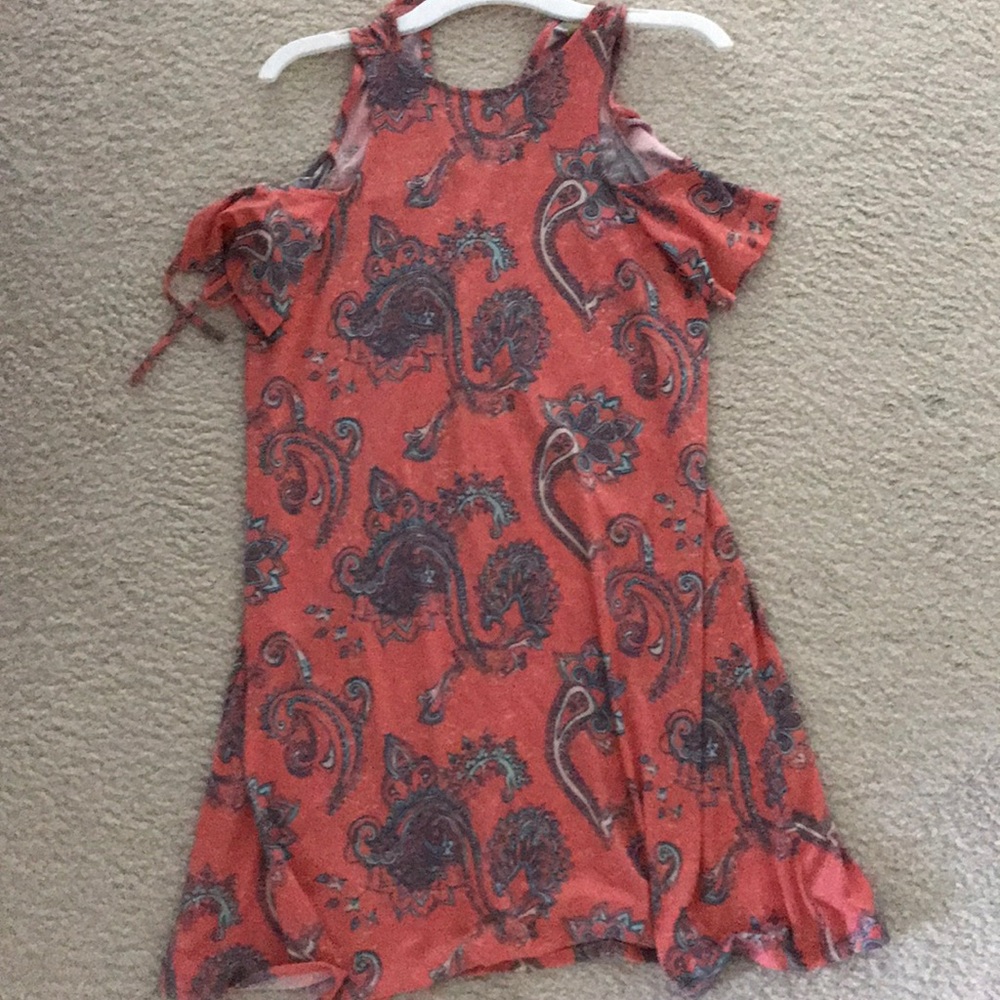 PRETTY dress